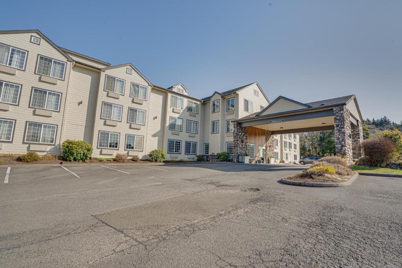 The Ashley Inn & Suites Lincoln City Exteriör bild