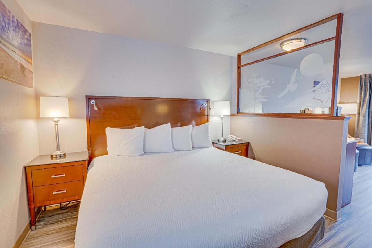 The Ashley Inn & Suites Lincoln City Exteriör bild