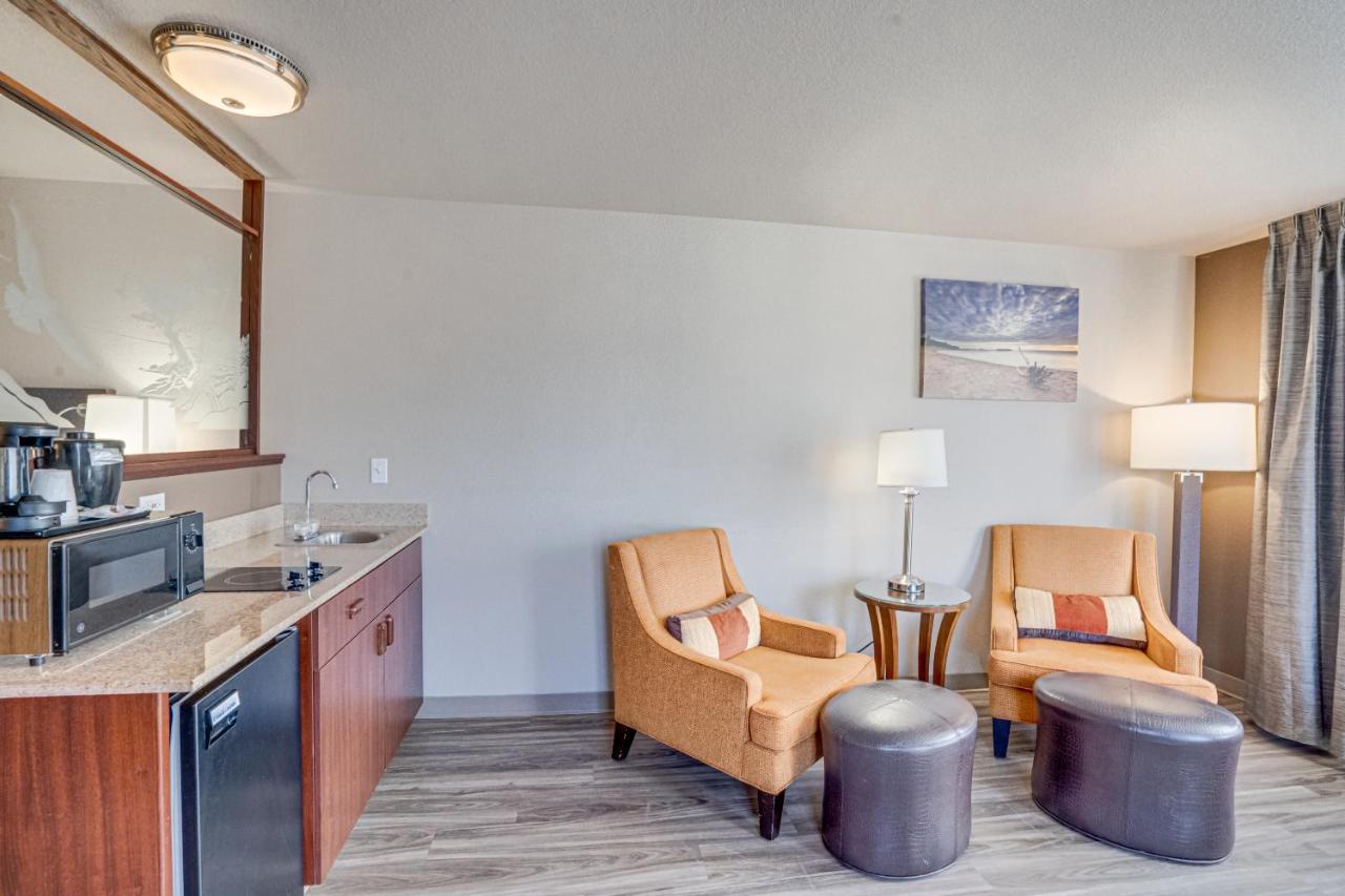 The Ashley Inn & Suites Lincoln City Exteriör bild