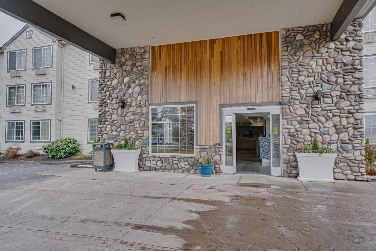 The Ashley Inn & Suites Lincoln City Exteriör bild